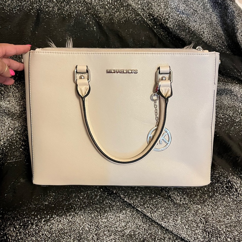 Large MK purse